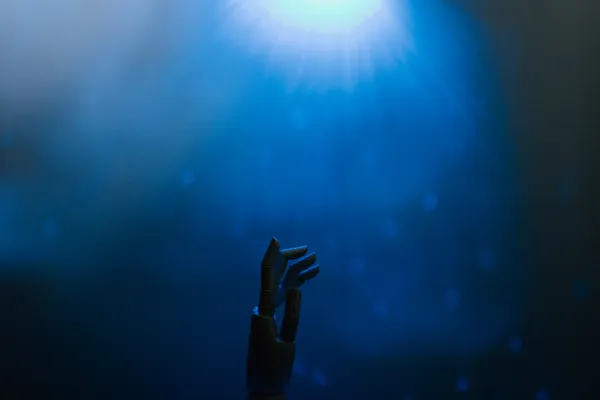 Yapay cazibe ile çözülen muhakeme. 